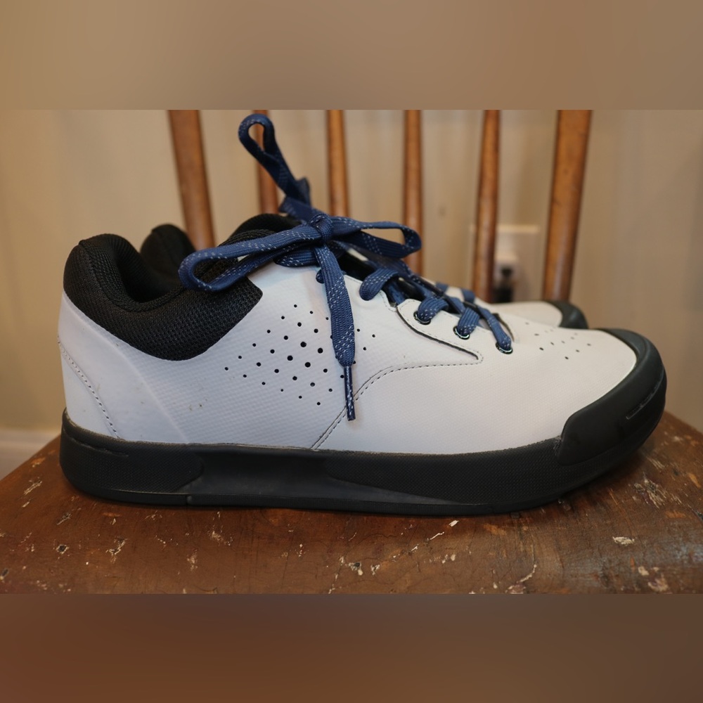 Giant bike shoes